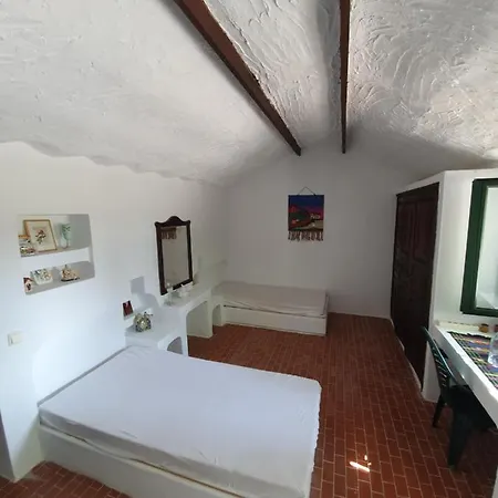 Sani, Traditional Aegean Style Feriehus *